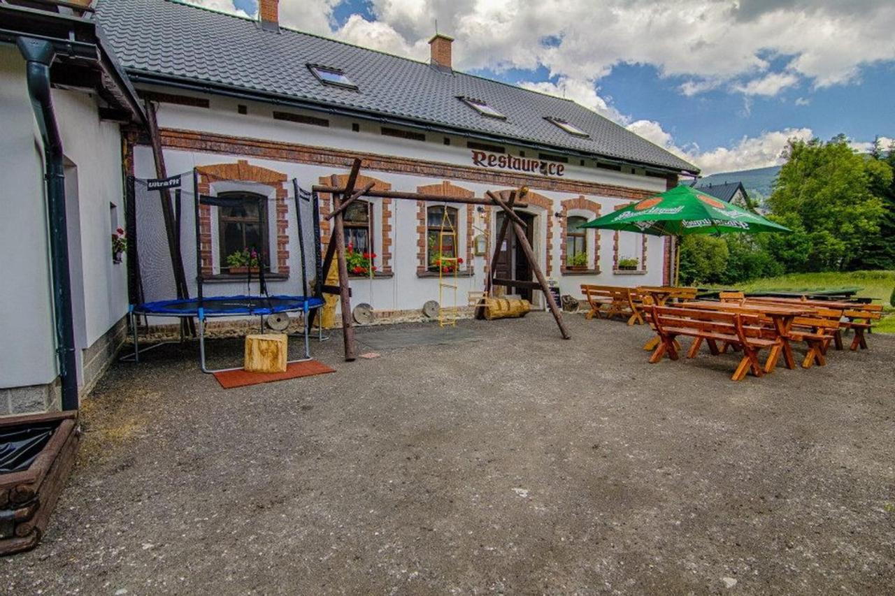 Pension U Mojmira Рокицани Экстерьер фото