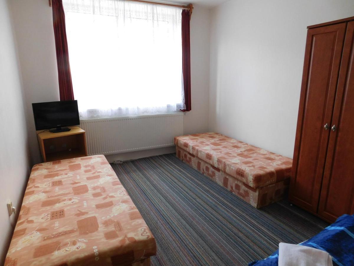 Pension U Mojmira Рокицани Экстерьер фото