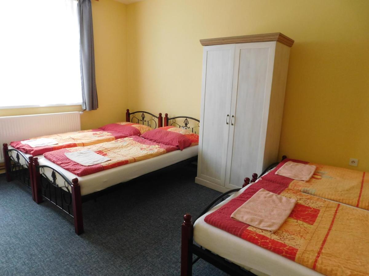 Pension U Mojmira Рокицани Экстерьер фото