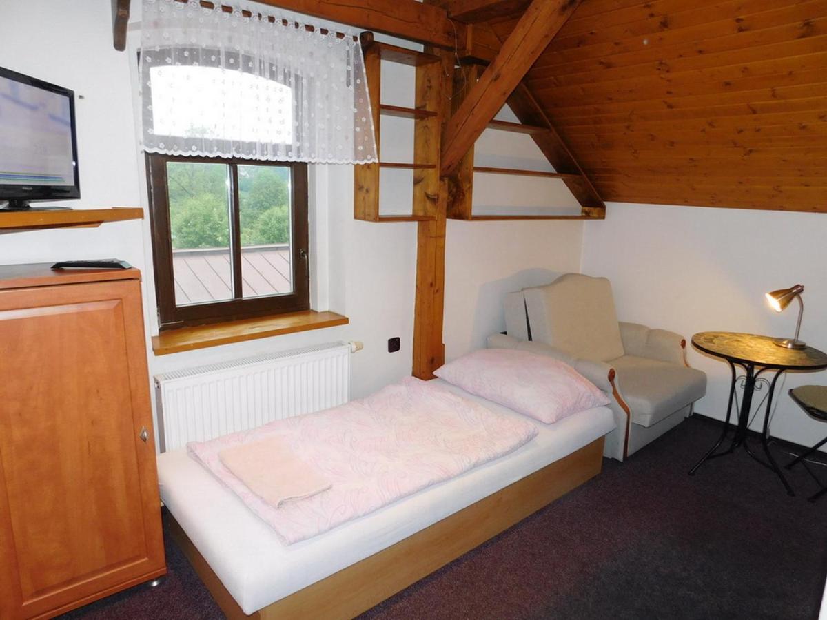 Pension U Mojmira Рокицани Экстерьер фото
